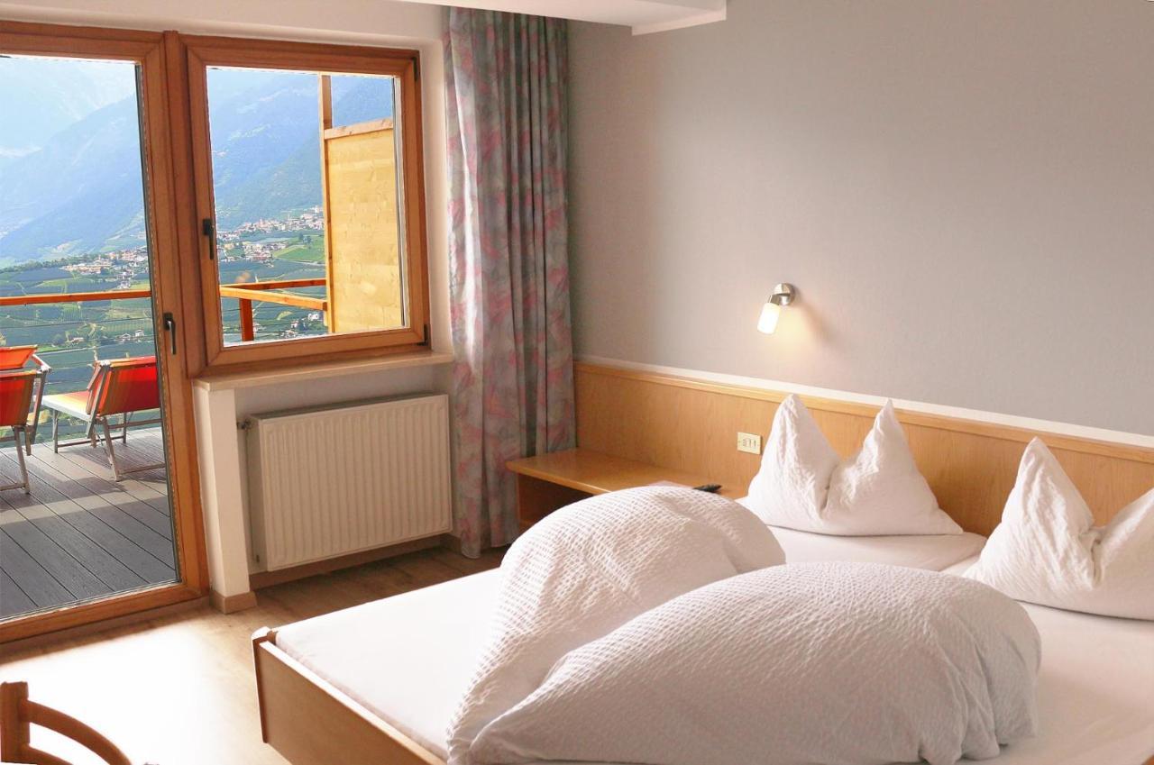 Schenna Garni Eden Bed & Breakfast Exterior foto